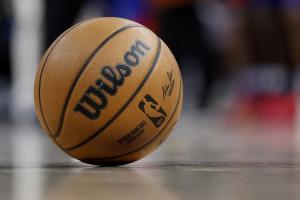 聽說今年NBA休賽期會很熱鬧 你最期待什么樣的交易或簽約的發(fā)生？