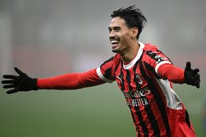 記者：賴(lài)因德斯固定轉(zhuǎn)會(huì)費(fèi)5500萬(wàn)鎊，阿爾克馬爾將獲得10%分成