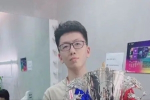 AL經(jīng)理愛笑：簽約老豬的那一天他和我說，他不想再有替補(bǔ)