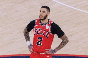 Buha：我認(rèn)為湖人會考慮和朗佐-鮑爾重聚 關(guān)鍵在于價(jià)格