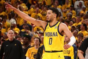 球場指揮家！哈利伯頓17中9拿下22分9板11助準三雙率隊2-1領先