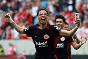 德天空：紅軍藍(lán)軍曼聯(lián)競爭?；倏?，三隊均獲悉球員被標(biāo)價1億歐