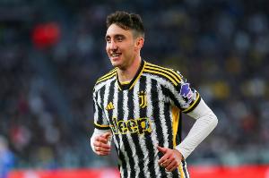 坎比亞索：尤文目標(biāo)是世俱杯小組出線 經(jīng)紀(jì)人可能和米蘭談過轉(zhuǎn)會