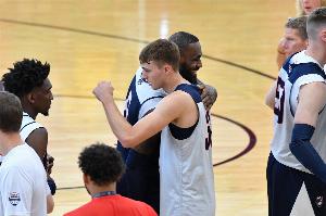 詹姆斯：弗拉格比我幸運(yùn) 他一進(jìn)聯(lián)盟就能搭配名人堂級別隊(duì)友&教練