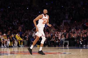 隊記：大橋有資格4年1.56億續(xù)約 他和米切羅出現(xiàn)在交易討論中