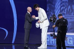 前兩年完全保障！楊瀚森合同：2+1+1 兩個1是球隊選項