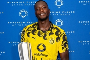 梅開二度！吉拉西當(dāng)選多特vs蒙特雷全場最佳球員