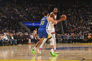 詹姆斯：有幾人只要出手你覺得就會進(jìn) KD&庫里&SGA&小卡在列