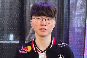 T1分享選手們互夸視頻：T1的夸夸接力