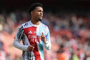 記者：在接下來幾天里，阿森納有信心與恩瓦內(nèi)里續(xù)簽一份長期合同