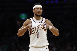 蘇群：32-33賽季會(huì)出現(xiàn)第1位收入過(guò)億的球員 老板們?nèi)允亲罱K贏家