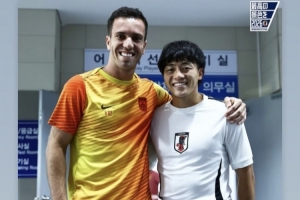 老隊(duì)友重逢，相馬勇紀(jì)社媒曬與塞爾吉尼奧合影：謝謝