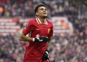 德天空：迪亞斯不僅已向利物浦表明離隊意愿，更明確表態(tài)想去拜仁