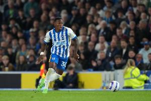 記者：米蘭送出報(bào)價(jià)希望引進(jìn)埃斯圖皮尼安，但被布萊頓拒絕