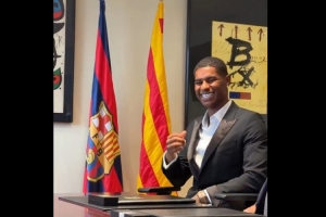 兒薩夢成真！巴薩官推曬出簽約視頻，拉什福德笑得合不攏嘴