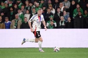 官方：里昂中場韋勒圖轉(zhuǎn)會(huì)至卡塔爾球隊(duì)阿拉比，轉(zhuǎn)會(huì)費(fèi)50萬歐