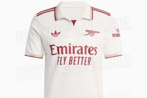 阿森納新賽季第三球衣諜照：白色主色調(diào)+紅+金，門將服為綠色