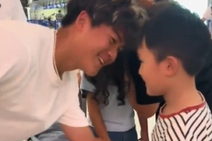 新征程開啟！劉凱源啟程前往西班牙，準(zhǔn)備赴黃潛梯隊報到