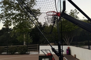 大球曬用投籃機(jī)練三分視頻：絕對是收到過的最好禮物！