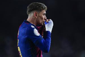 每體：加維是巴薩隊(duì)長的有力人選，年紀(jì)輕輕已展現(xiàn)出領(lǐng)袖氣質(zhì)