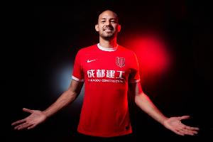 費利佩本賽季兩回合對陣泰山都有進球，他對陣泰山攻入過4球