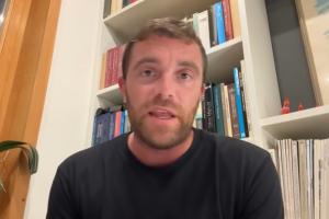 曼聯(lián)有意費爾明？羅馬諾：費爾明沒想離隊，巴薩也不打算出售他