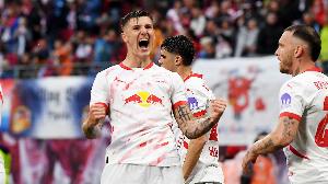 DO：紐卡總價8000萬報價塞斯科低于萊比錫的預(yù)期，曼聯(lián)仍在觀望