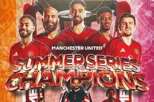 今日趣圖：曼聯(lián)賽季沒開始已拿下兩冠塞斯科知道怎么選了吧