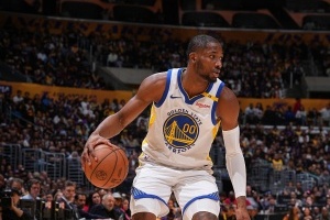 美記：國(guó)王近19年18次無(wú)緣季后賽 勇士當(dāng)然不接受樂(lè)透保護(hù)的首輪