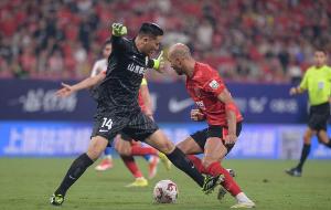 李璇評價王大雷道歉：沒辜負(fù)山東球迷的信任，隊長該有的擔(dān)當(dāng)