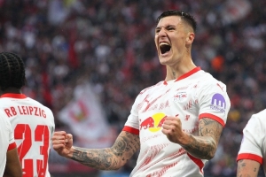 英媒：紐卡希望塞斯科48小時(shí)內(nèi)答復(fù)，曼聯(lián)仍有意這名球員