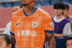 上輪傷退！克雷桑更新社媒，曬出自己的中超出場(chǎng)圖