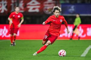 博主：茹子楠已返回梅州客家俱樂部，仍未痊愈預(yù)計月底可以出戰(zhàn)