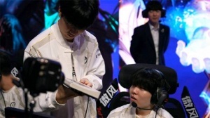 黃大仙？iG賽前黃旭東更博猛夸Tabe：感覺有點(diǎn)打不過啊 這tabe有點(diǎn)東西