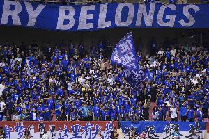 記者：周末上海德比球票售罄 觀眾數(shù)大概率創(chuàng)近3賽季申花主場(chǎng)紀(jì)錄