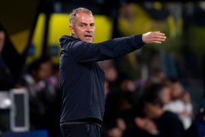 記者：消息人士透露，巴薩希望今日在體育城內(nèi)解決隊長人選問題