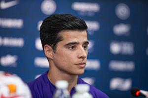 特謝拉7月底表示“會(huì)盡量控制好情緒”，今天再度因指責(zé)邊裁吃牌