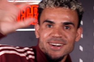 迪亞斯：渴望上演正式比賽拜仁首秀，將努力在這里贏得很多冠軍