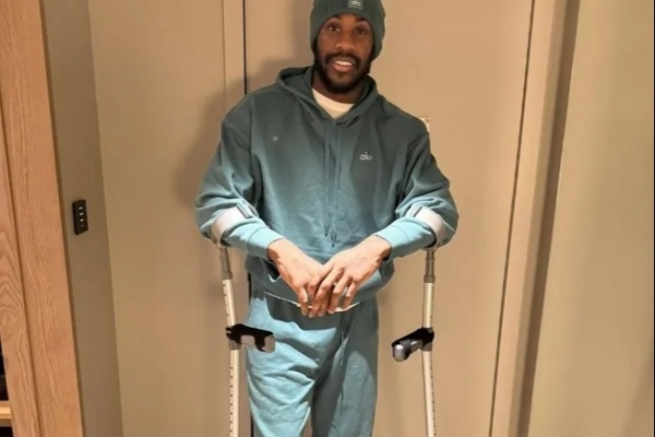 車禍后與西漢姆解約，35歲安東尼奧：我還能踢比賽，正在找下家