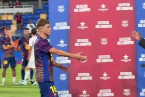 梅開二度！費(fèi)爾明當(dāng)選甘伯杯全場最佳球員