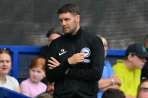 赫爾澤勒：不害怕失去核心球員，我們總能找到解決方案