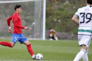 世體：巴薩關(guān)注馬競20歲中衛(wèi)斯皮納，但預(yù)計不會在今夏引進(jìn)他