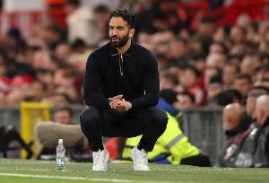 羅馬諾：阿莫林對(duì)轉(zhuǎn)會(huì)窗非常滿意，如能再引進(jìn)1中場(chǎng)+1門將更完美