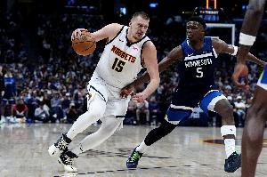 為圣誕大戰(zhàn)預(yù)熱！森林狼官推：過去6場對陣掘金取得全勝