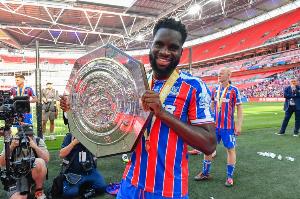 記者：水晶宮前鋒愛(ài)德華同意加盟尼斯，俱樂(lè)部正深入談判