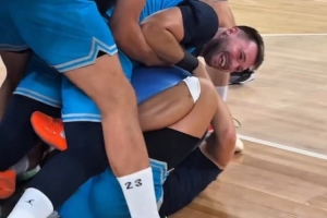 什么新型的訓(xùn)練方式？斯洛文尼亞男籃用瑜伽球進(jìn)行全場(chǎng)5V5