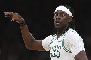 拓記：新賽季霍勒迪絕對會是首發(fā)后衛(wèi) 不過他的風(fēng)格或許會轉(zhuǎn)變