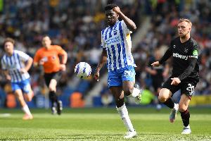 記者：無(wú)論曼聯(lián)還是其他俱樂(lè)部求購(gòu)，布萊頓都無(wú)意今夏出售巴萊巴