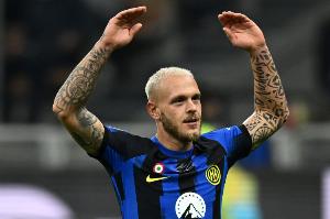 全市場：迪馬爾科因大腿挫傷主動(dòng)要求被換下，但傷勢預(yù)計(jì)并不嚴(yán)重