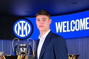 記者：巴列卡諾開(kāi)始與國(guó)米談判帕拉西奧斯，國(guó)米想外租＋買斷條款